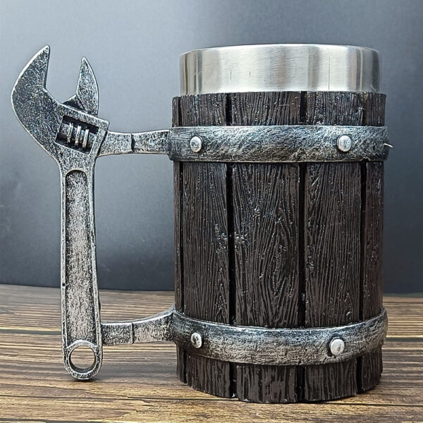 menilo Norse Oak Beerspanner – Handcrafted Rustic Wooden Beer Mug - Image 4