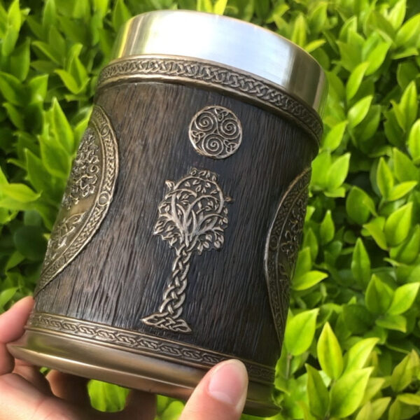 menilo Yggdrasil Totems Viking Tankard – Rustic Wooden Beer Mug - Image 5