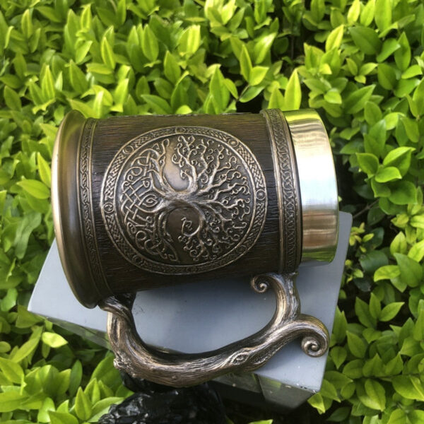 menilo Yggdrasil Totems Viking Tankard – Rustic Wooden Beer Mug - Image 4