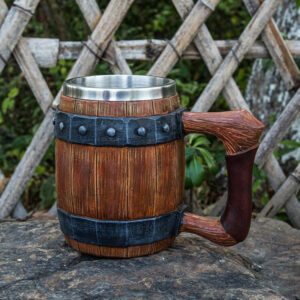 menilo Brotherhood Wooden Barrel Tankard – Rustic Handcrafted Beer Mug
