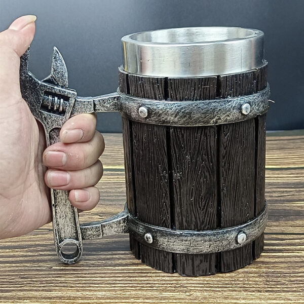 menilo Norse Oak Beerspanner – Handcrafted Rustic Wooden Beer Mug - Image 3
